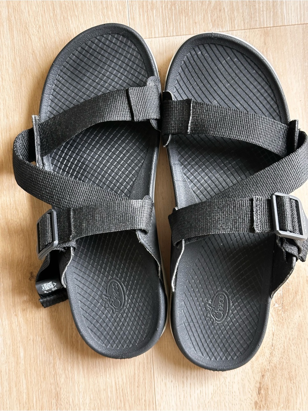 Chaco Black Adjustable Strapped Sandals Size 8
